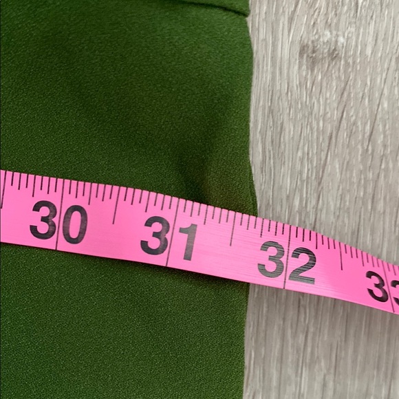 Eloquii Green Boxy Blouse with Pleated Side Panels - Picture 3 of 6